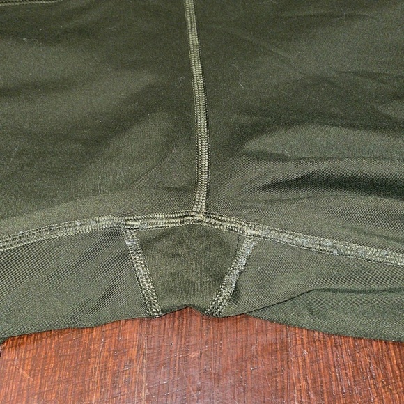 Women's Fabletics Mid-Rise Powerhold 7/8 Workout Leggings Large - Picture 7 of 14